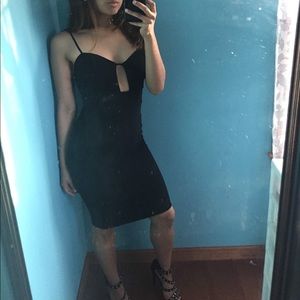 🎉 Windsor Bodycon black dress